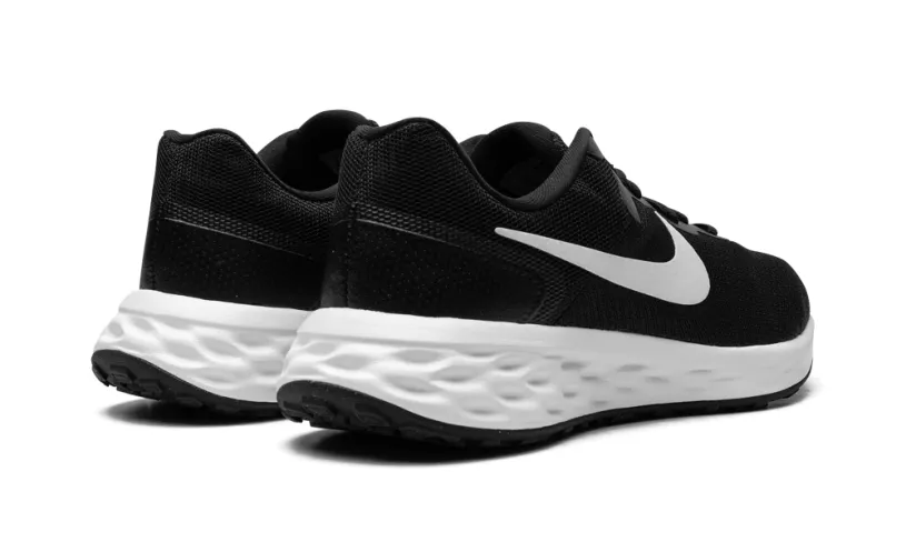 Nike Basketball Revolution 6